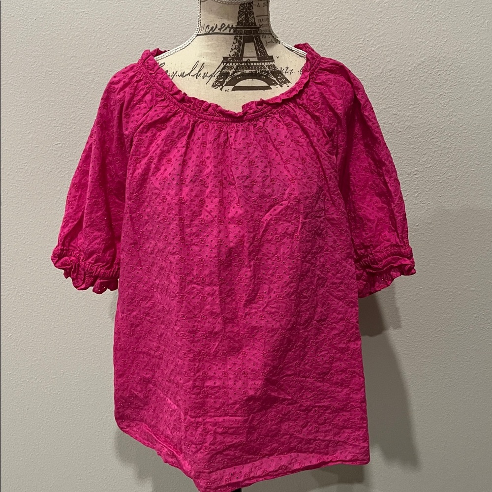 LOFT Fuchsia eyelet Lace short sleeve Blouse Sz L
Boho fairy Lacey cruise ready